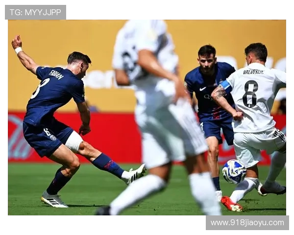 诺伊尔七次扑救 + 凯恩双响，拜仁 4-2 晋级世俱杯八强战巴黎